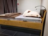 MULTIBED luxusná posteľ masív, dyha, lak, koža s úložným priestorom