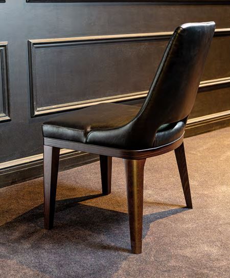 ASPEN dizajnová stolička S masívne nohy