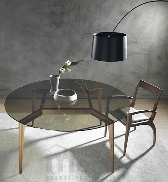 HOPE dizajnový stôl s masívnou nohou pevný švorcový tvar