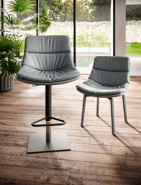 NOA barová dizajnová stolička výškovo nastaviteľná