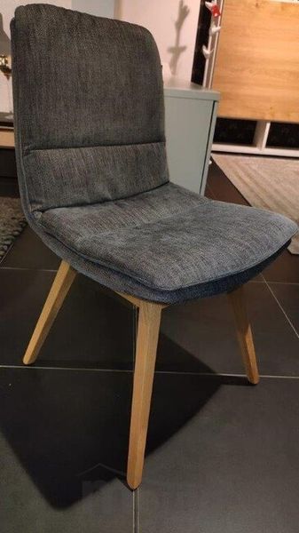 S700 pohodlná jedálenská stolička nohy dub masív Hülsta